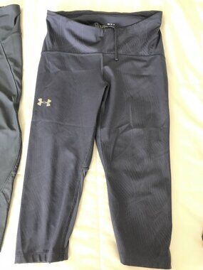 Under Armour capri leggings - size M - dark grey and dark lavender - 2 pairs